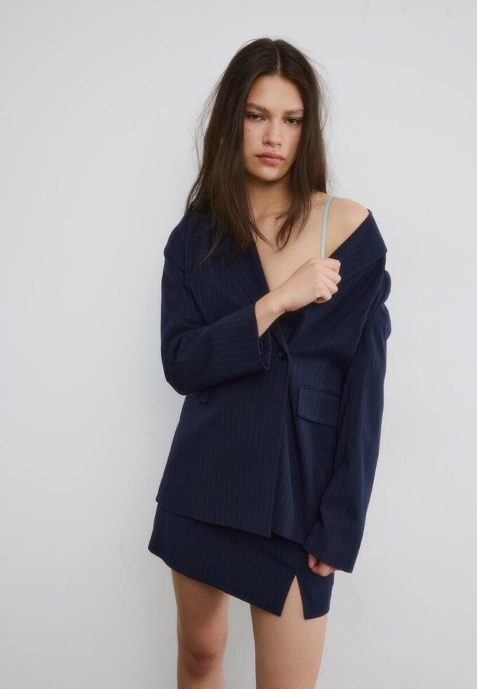 Gestreifter, taillierter Blazer Gestreifter, taillierter Blazer