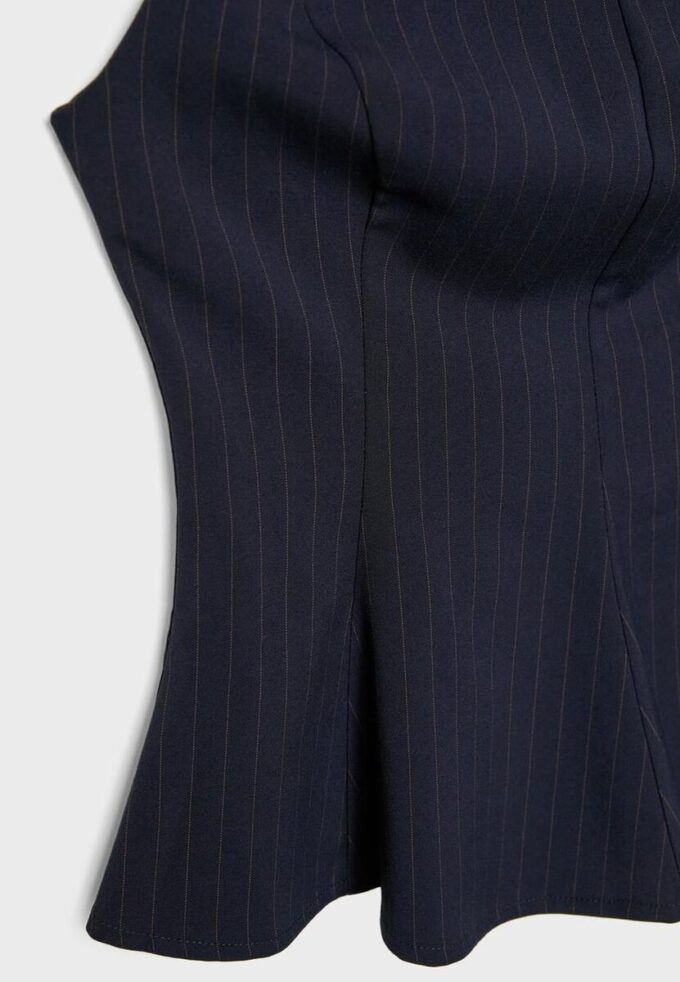 Gestreiftes, ärmelloses Peplum-Oberteil
