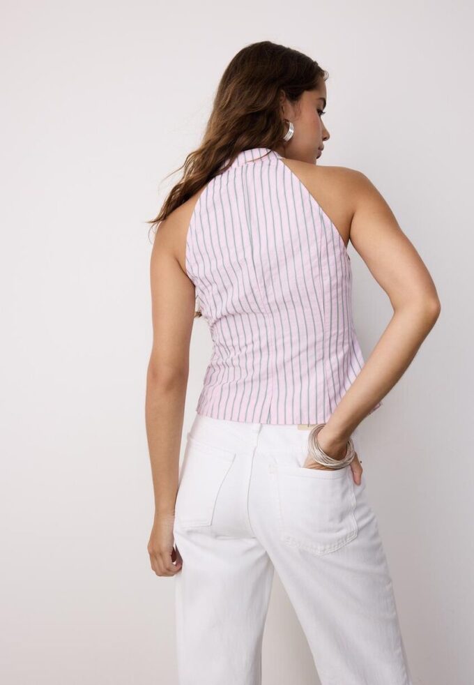 Halterneck-Oberteil im Qipao-Stil mit halbgeknittertem Knoten