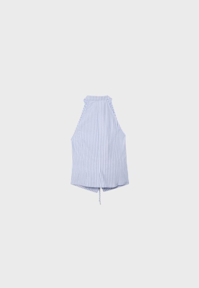 Halterneck-Oberteil im Qipao-Stil mit halbgeknittertem Knoten