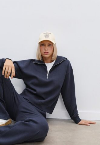 Hochgeschlossenes Sweatshirt mit Reißverschluss