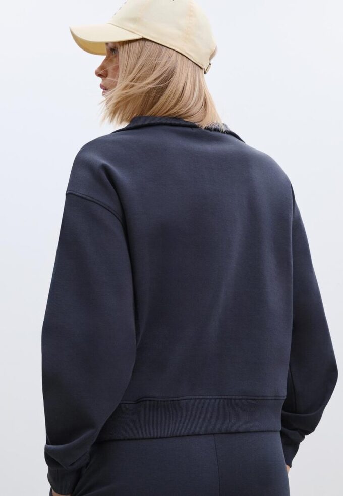 Hochgeschlossenes Sweatshirt mit Reißverschluss