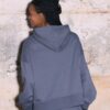 Hoodie mit Nieten und Stickerei