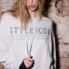 Hoodie mit Strasssteinen Hoodie mit Strasssteinen