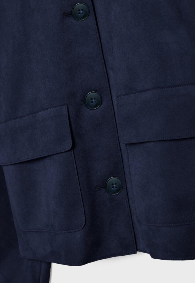 Jacke aus Kunstwildleder mit Taschen Jacke aus Kunstwildleder mit Taschen