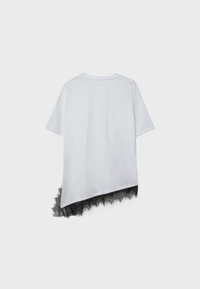 Kurzarm-T-Shirt mit Spitzenbesatz Kurzarm-T-Shirt mit Spitzenbesatz