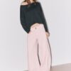 Kurzer Pullover mit U-Boot-Ausschnitt