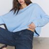 Kurzer Pullover mit U-Boot-Ausschnitt