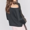 Kurzer Pullover mit U-Boot-Ausschnitt