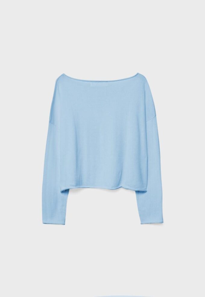 Kurzer Pullover mit U-Boot-Ausschnitt