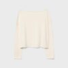 Kurzer Pullover mit U-Boot-Ausschnitt