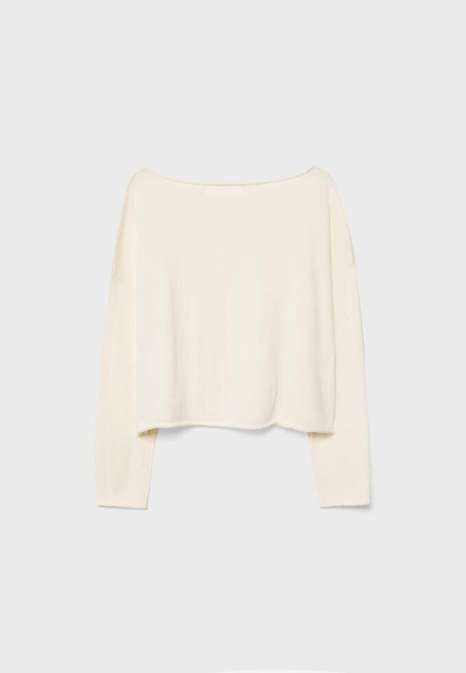 Kurzer Pullover mit U-Boot-Ausschnitt