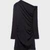 Kurzes asymmetrisches Kleid Kurzes asymmetrisches Kleid