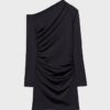Kurzes asymmetrisches Kleid Kurzes asymmetrisches Kleid