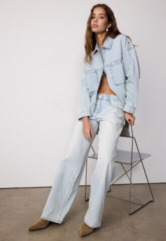 Kurzes Denim-Overshirt mit Nieten