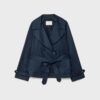 Kurzes, fließendes Trenchcoat mit Gürtel Kurzes, fließendes Trenchcoat mit Gürtel