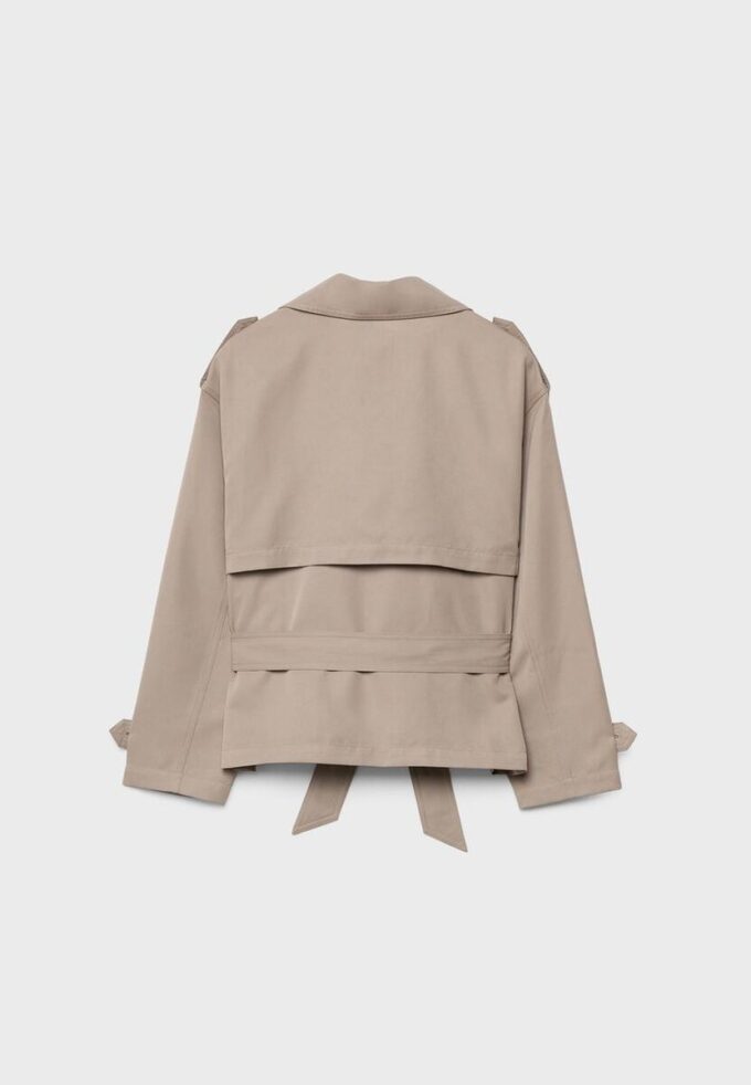 Kurzes, fließendes Trenchcoat mit Gürtel Kurzes, fließendes Trenchcoat mit Gürtel