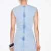 Kurzes Jeanskleid mit Strass Kurzes Jeanskleid mit Strass