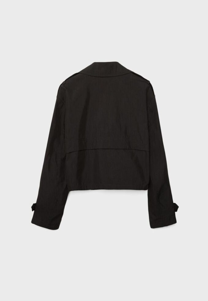 Kurzes Zweireihiger Trenchcoat Kurzes Zweireihiger Trenchcoat