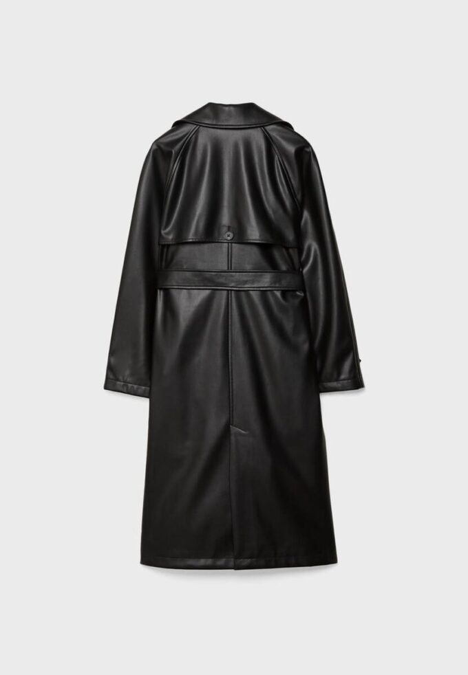 Langer Trenchcoat aus Kunstleder