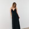 Langes Crêpe-Kleid mit Perlenverzierten Trägern
