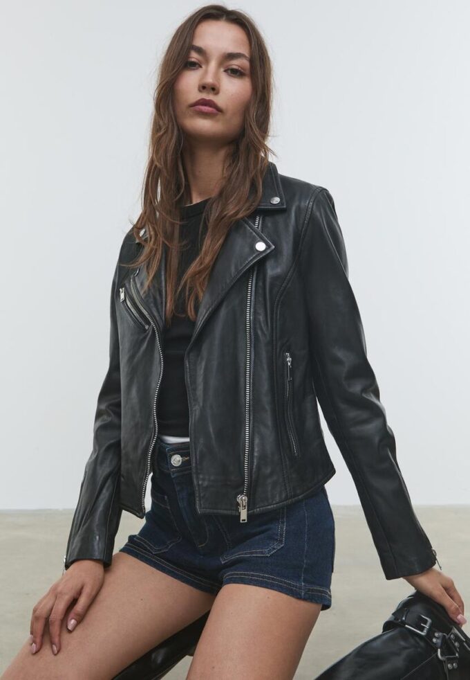 Leder-Bikerjacke Leder-Bikerjacke