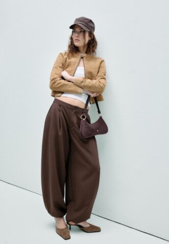 Leder-Pantoletten mit Kitten-Heel