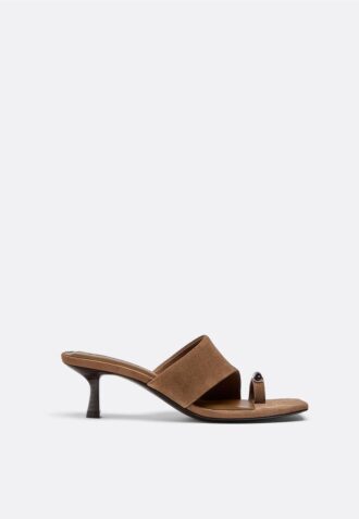 Ledersandaletten mit Kitten-Heel