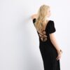 Lockeres Maxikleid mit gekreuztem Rücken Lockeres Maxikleid mit gekreuztem Rücken