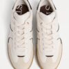 Lässige Retro-Sneaker Lässige Retro-Sneaker