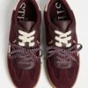 Lässige Sneaker mit doppelter Schnürung