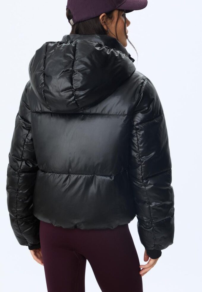 Metallic-Daunenjacke mit Kapuze Metallic-Daunenjacke mit Kapuze