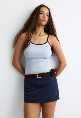 Mini-Skort aus Kunstwildleder