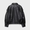 Oversize-Jacke mit Klappe aus 100 % Leder Oversize-Jacke mit Klappe aus 100 % Leder