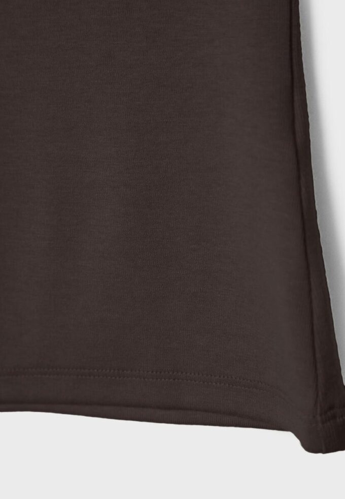 Ärmelloses T-Shirt mit Trichterkragen