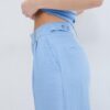 Rustikale Hose mit Wide Leg und verstellbaren Knöpfen