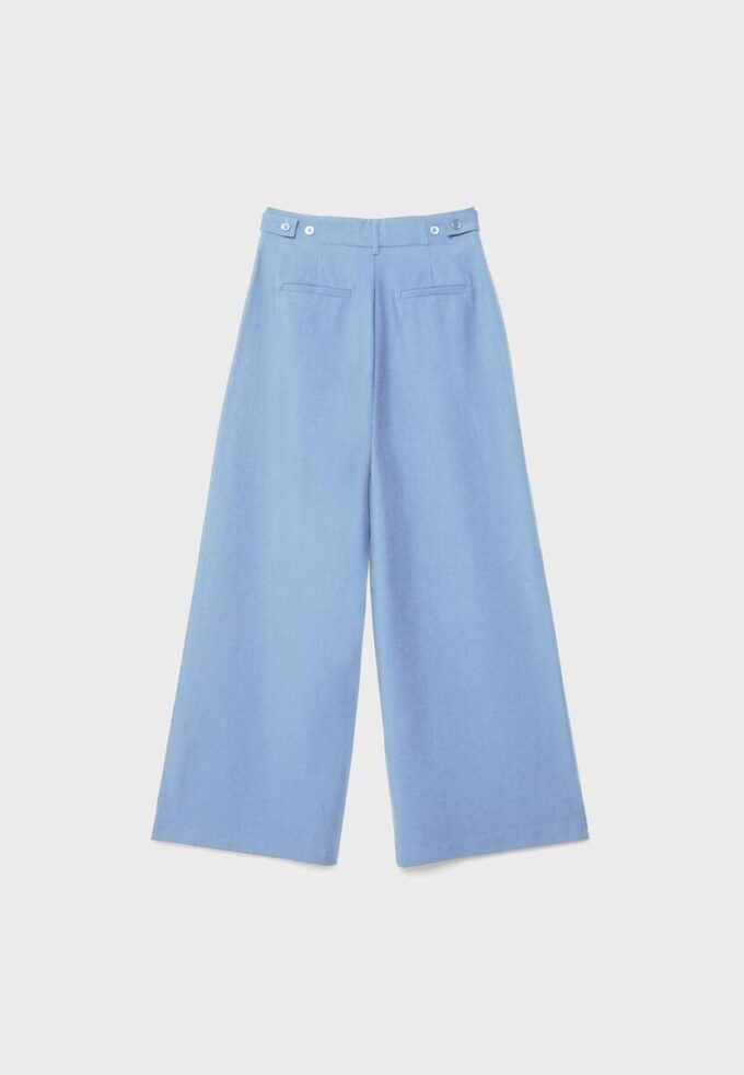 Rustikale Hose mit Wide Leg und verstellbaren Knöpfen