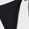 Satin-Bikini-Höschen im Brazilian-Stil Satin-Bikini-Höschen im Brazilian-Stil