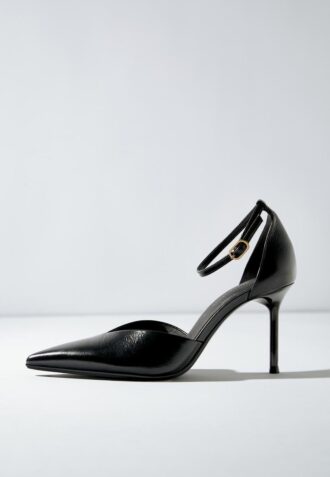Schuhe mit Lederabsatz