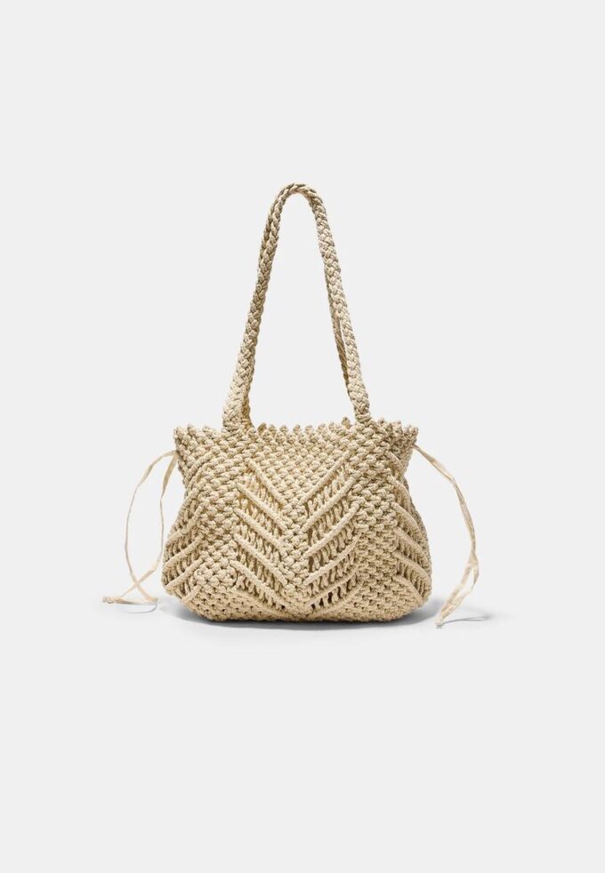 Shopper-Tasche aus Häkelstoff mit Metallfäden Shopper-Tasche aus Häkelstoff mit Metallfäden