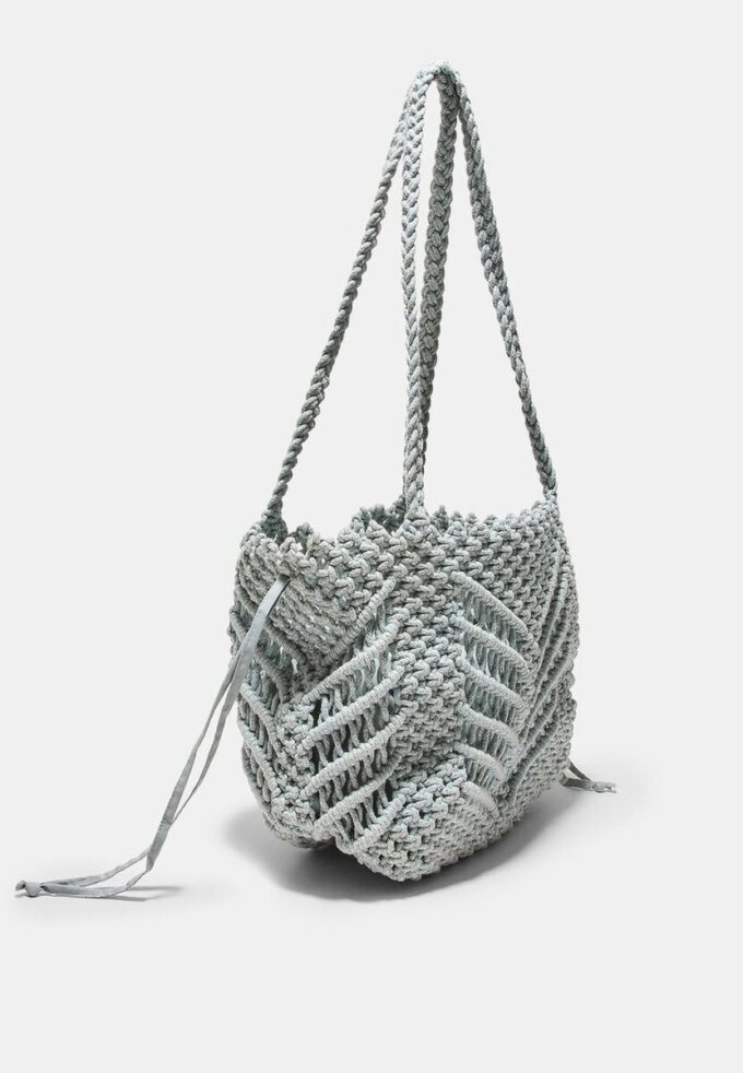 Shopper-Tasche aus Häkelstoff mit Metallfäden