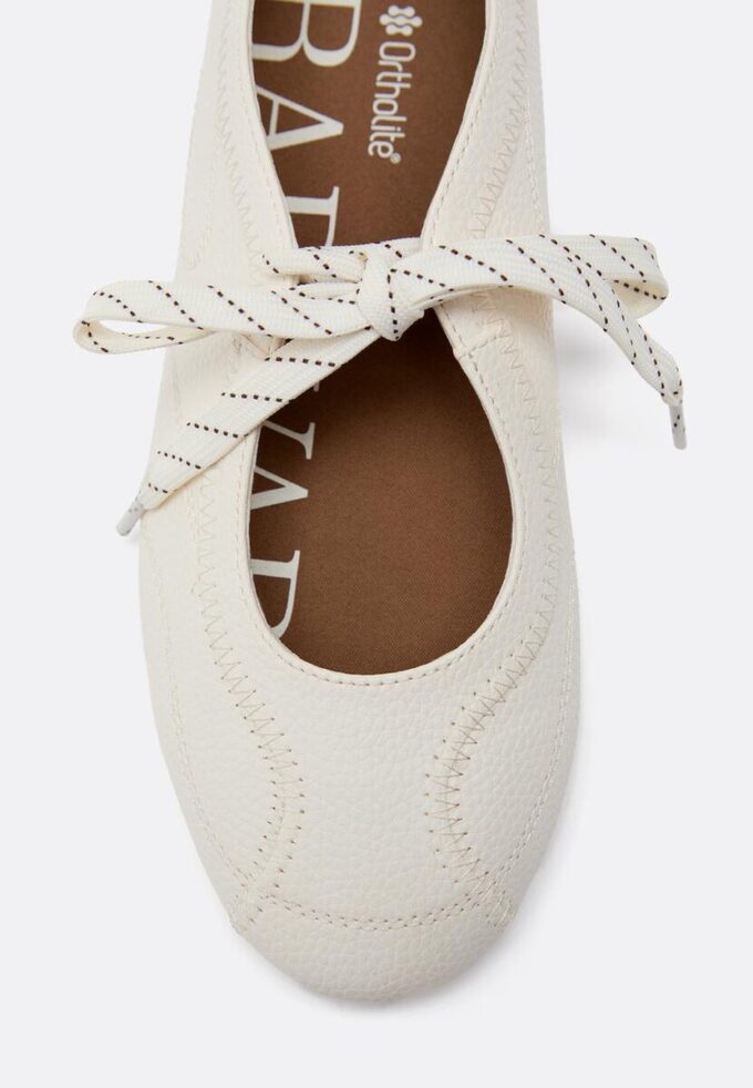 Sneaker-Ballerinas mit Schleife