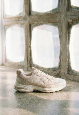 Sneaker mit Detail