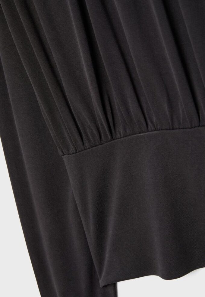 Soft Touch Asymmetrisches T-Shirt Soft Touch Asymmetrisches T-Shirt