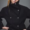Soft Touch-Jacke mit Überkreuzverschluss und hohem Kragen Soft Touch-Jacke mit Überkreuzverschluss und hohem Kragen