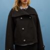 Soft Touch-Jacke mit Überkreuzverschluss und hohem Kragen Soft Touch-Jacke mit Überkreuzverschluss und hohem Kragen