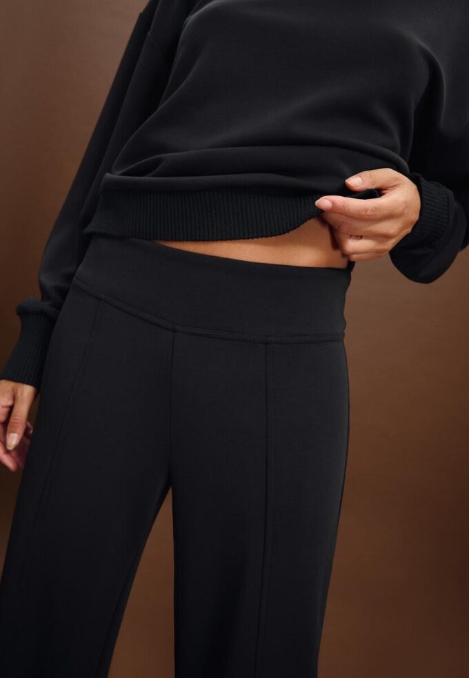 Soft Touch-Jogginghose mit geradem Bein und Biesen Soft Touch-Jogginghose mit geradem Bein und Biesen