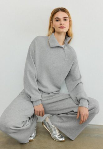 Soft Touch-Sweatshirt mit seitlichem Reißverschluss Soft Touch-Sweatshirt mit seitlichem Reißverschluss