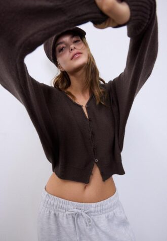 Strickjacke mit Fledermausärmeln