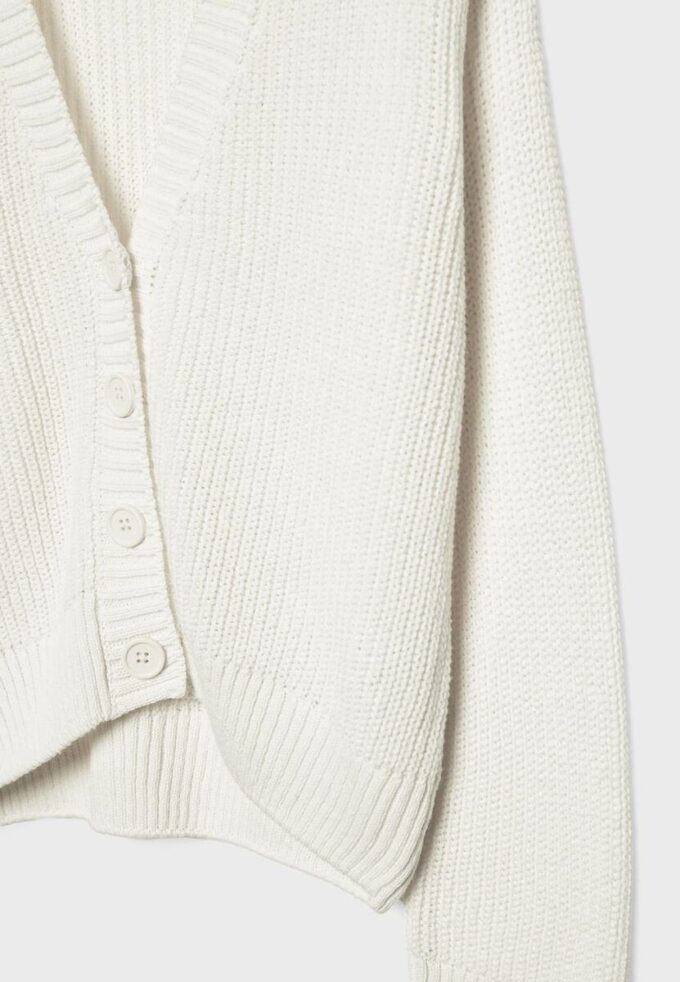 Strickjacke mit Knopfleiste Strickjacke mit Knopfleiste